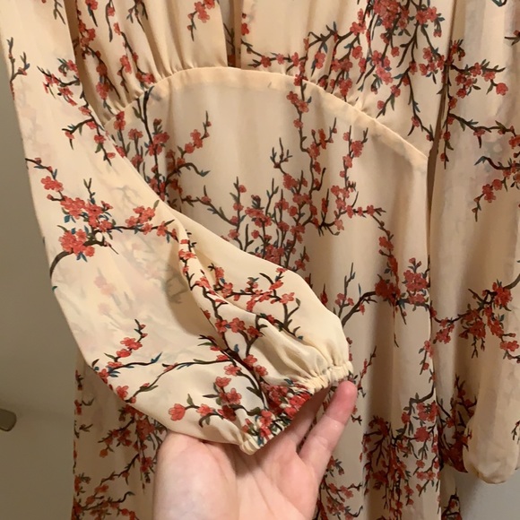 Plunging mini dress - Picture 4 of 4